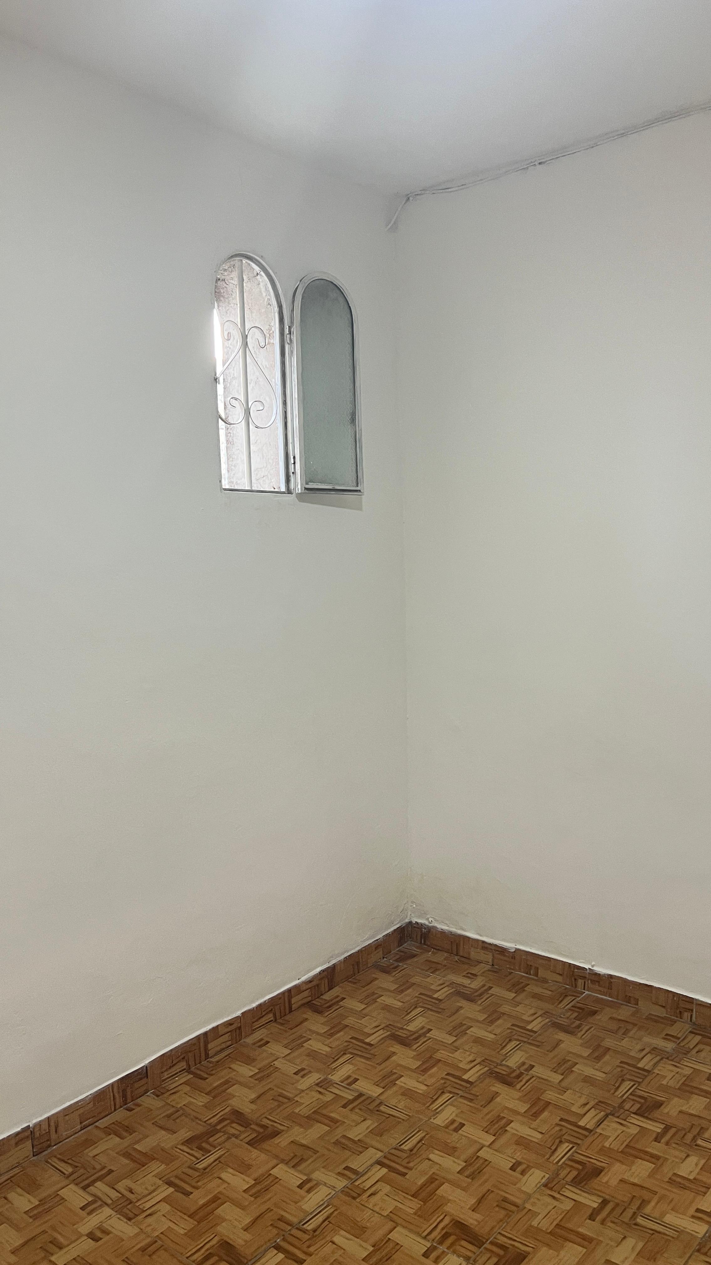 DEPARTAMENTO EN ALQUILER IDEAL PARA PAREJA O PERSONA SOLA.
UBICACION: GARIBALDI N° 2221 ENTRE PASAJE DRAKE Y 33 ORIENTALES, GLEW.
CONSTA DE: 1 DORMITORIO, COCINA, LIVING-COMEDOR Y BAÑO.
SERVICIO DE LUZ COMPARTIDO.
VALOR DEL ALQUILER: $ 250.000 X MES DEPARTAMENTO EN ALQUILER IDEAL PARA PAREJA O PERSONA SOLA.
UBICACION: GARIBALDI N° 2221 ENTRE PASAJE DRAKE Y 33 ORIENTALES, GLEW.
CONSTA DE: 1 DORMITORIO, COCINA, LIVING-COMEDOR Y BAÑO.
SERVICIO DE LUZ COMPARTIDO.
VALOR DEL ALQUILER: $ 250.000 X MES